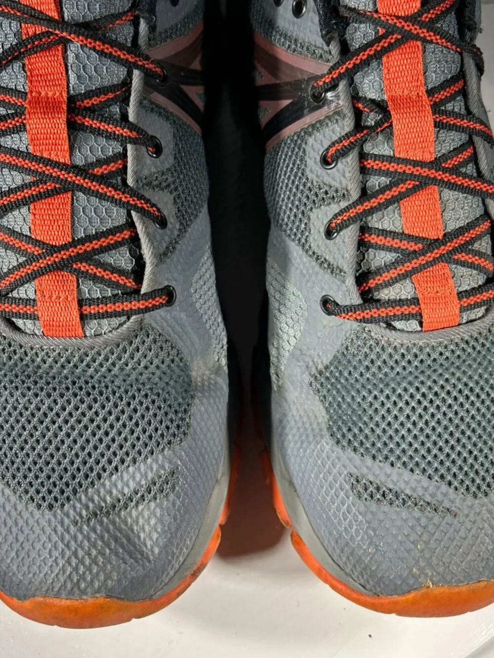 Merrell Castle Rock Mens Hiking Trail Running Shoes Size 12 Gray Sneakers Boots